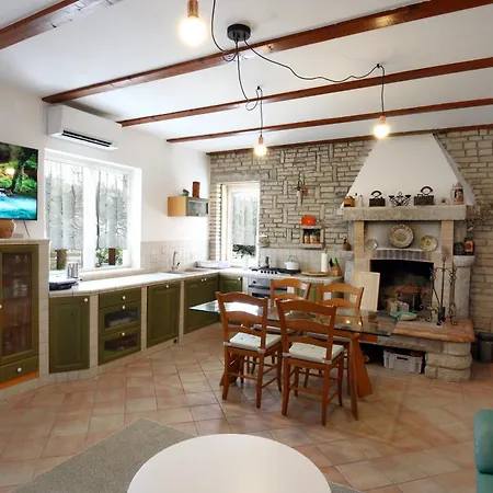 Casa Franko * Malija