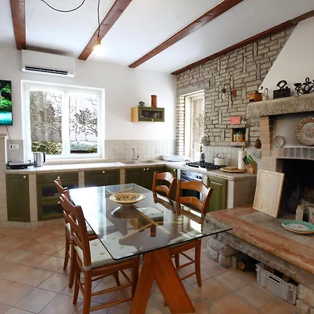 Casa Franko * Malija