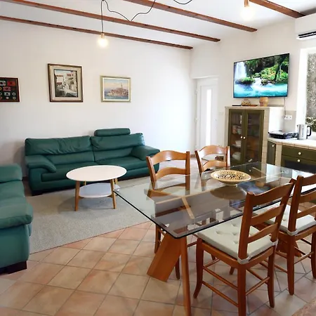 Casa Franko Malija